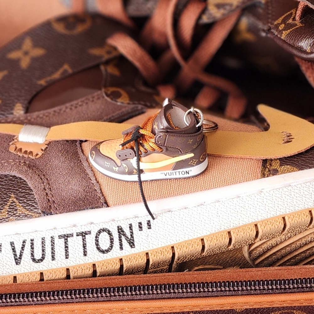 Sneaker Key Chain Or Bag Charm Brown Monogram - Picture 11 of 11